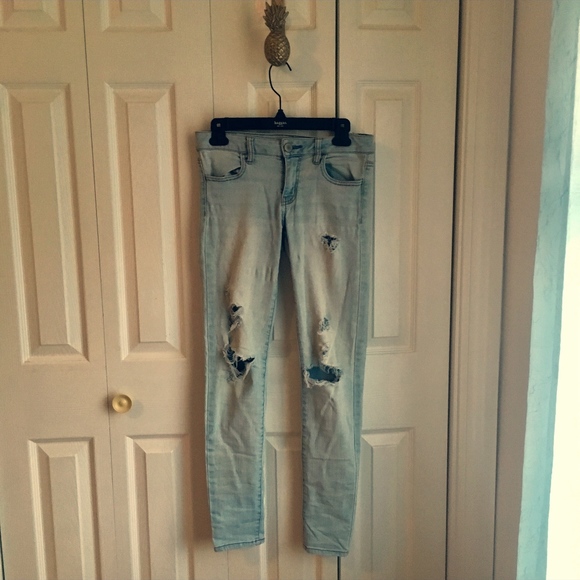 American Eagle Outfitters Denim - FINAL MARKDOWN✨3 for $15✨American Eagle Size 4